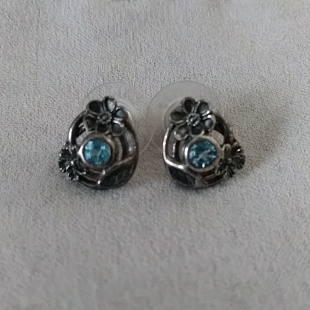 Sterling silver flower earrings